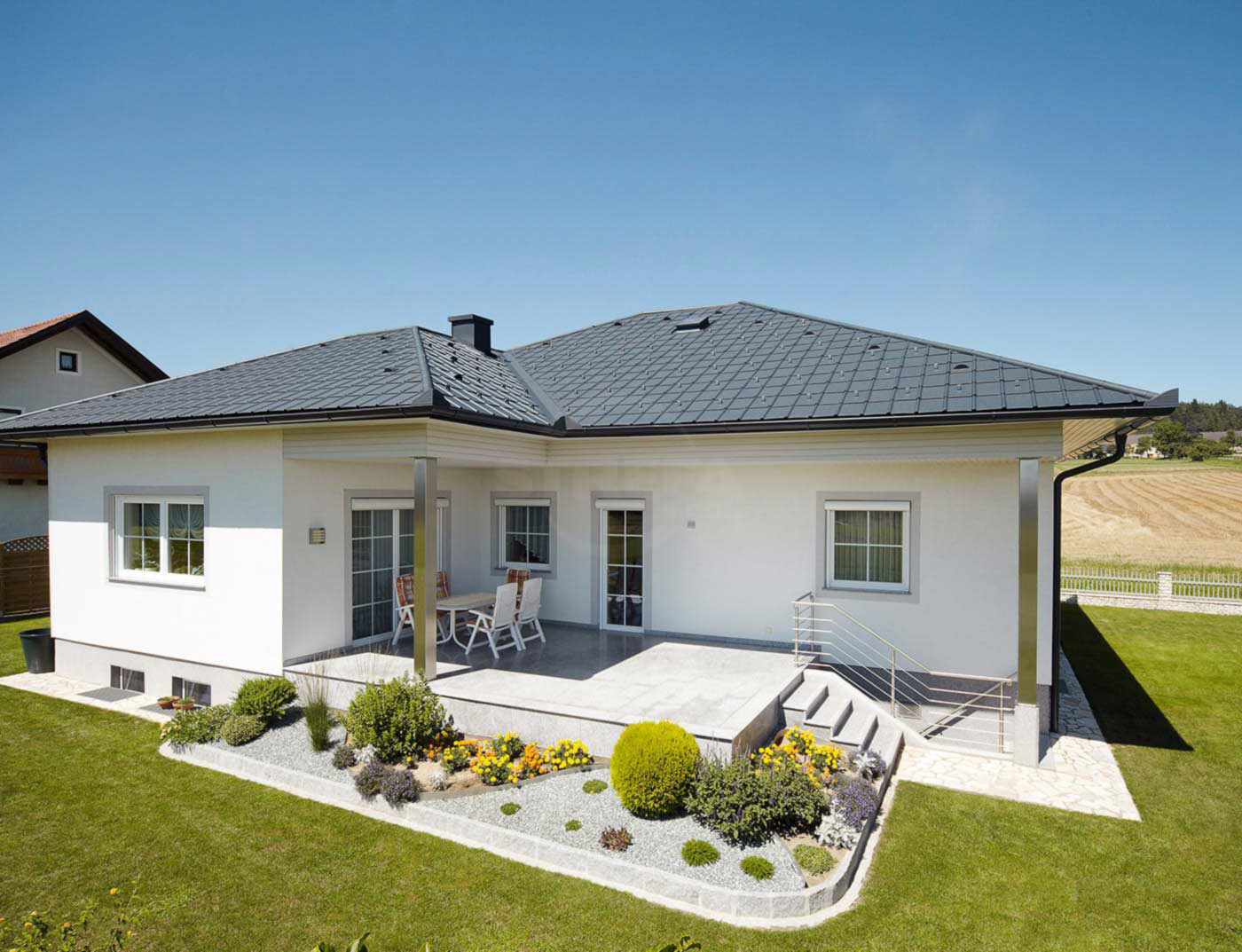 Falsad tegelpanna, stucco yta, Antracit P.10 Falsad tegelpanna, stucco yta, Antracit P.10